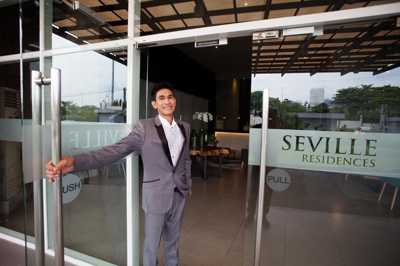 The Cirque Serviced Residences Quezon City Exterior foto