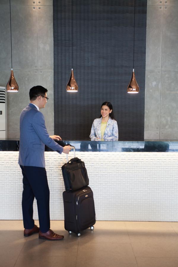 The Cirque Serviced Residences Quezon City Exterior foto