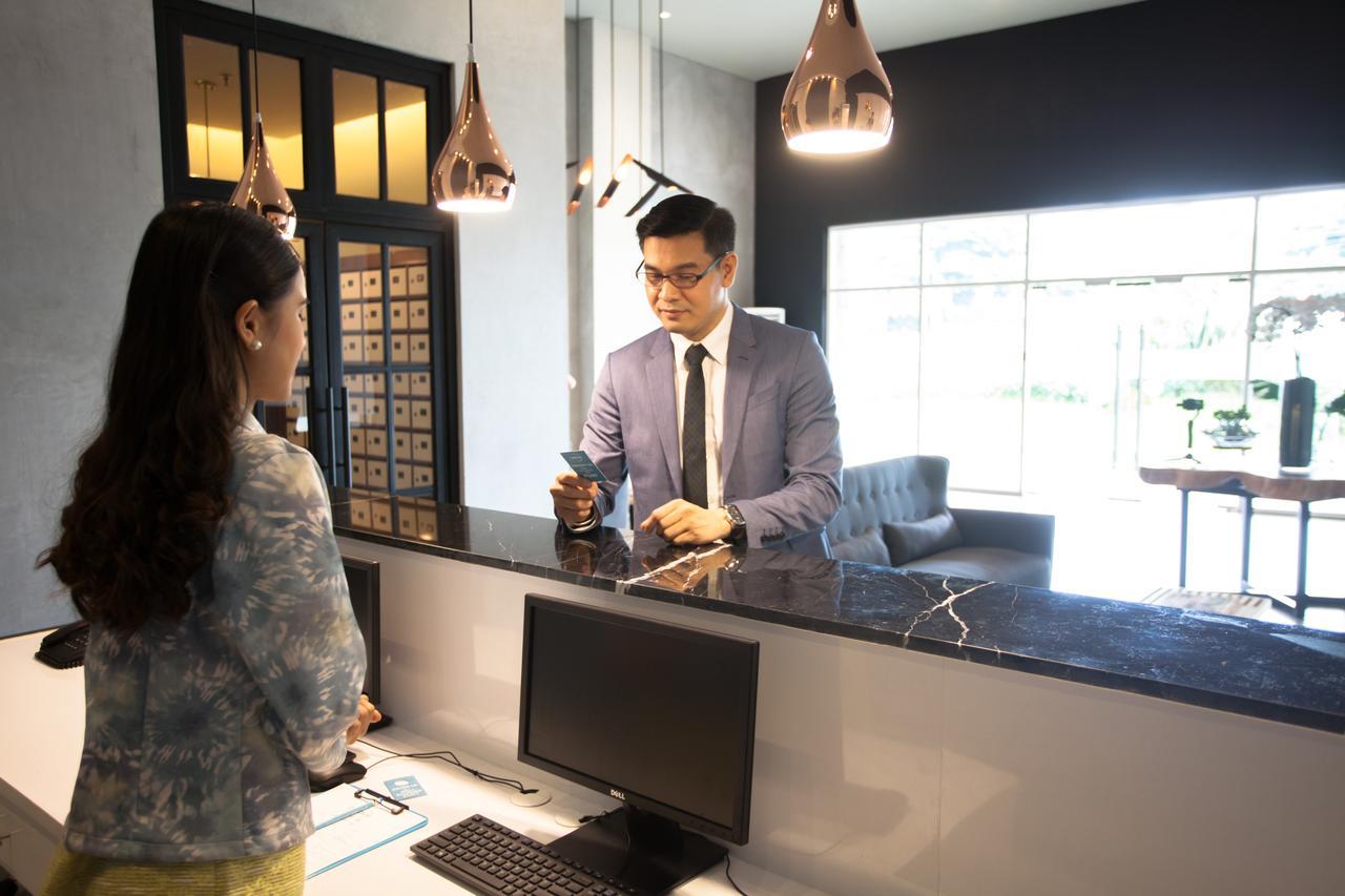 The Cirque Serviced Residences Quezon City Exterior foto