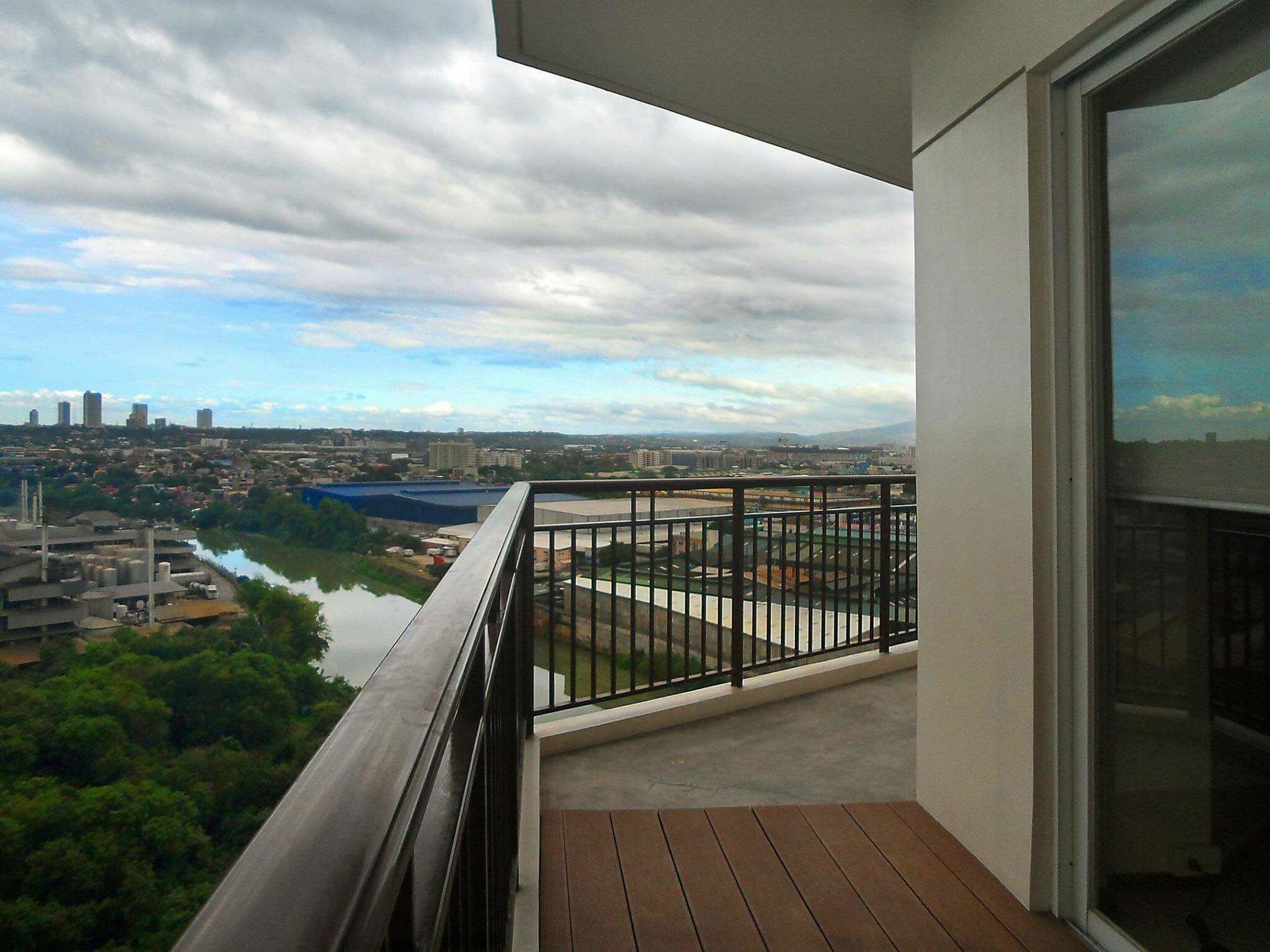 The Cirque Serviced Residences Quezon City Exterior foto
