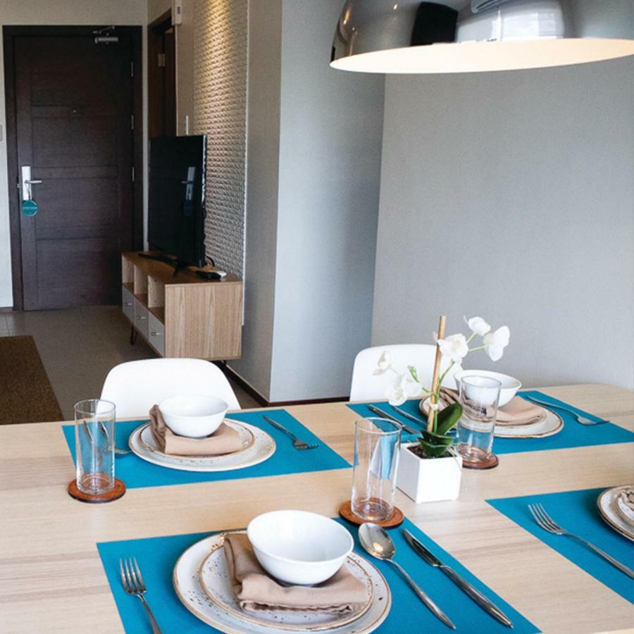 The Cirque Serviced Residences Quezon City Exterior foto